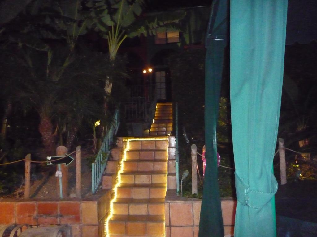 Woodland Hills Calabasas Guesthouses Los Angeles Eksteriør billede